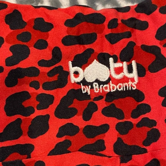 Red and Black Leopard Leggings - Picture 1 of 4
